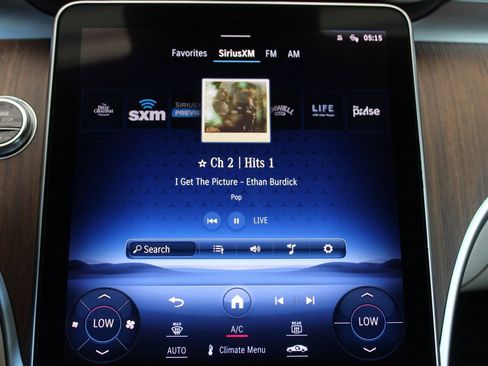 Used 2023 Mercedes-Benz C 300 Sedan image 33