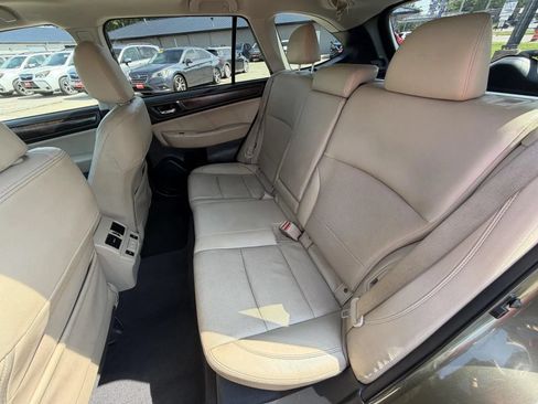 Used 2019 Subaru Outback 2.5i Limited w/ Popular Package #2 AWD/4WD image 16