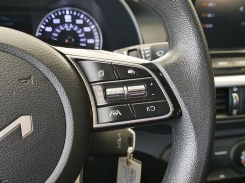 Used 2022 Kia Forte LXS image 23