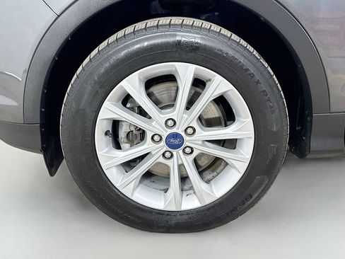 Used 2019 Ford Escape SE image 38