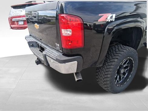 Used 2013 Chevrolet Silverado 2500 LTZ w/ LTZ Plus Package AWD/4WD image 20
