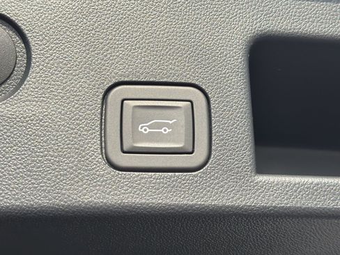 Used 2026 GMC Terrain AT4 w/ Technology Package II AWD/4WD image 19