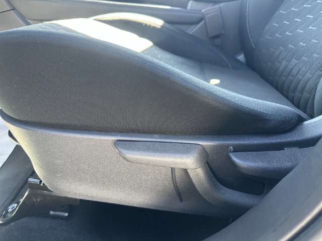 Used 2024 Nissan Kicks SV w/ Interior Electronics Package FWD image 23