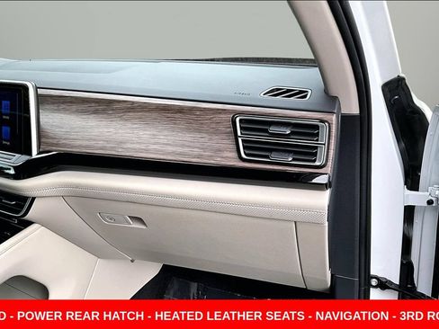 Used 2025 Volkswagen Atlas SEL Premium R-Line AWD/4WD image 26
