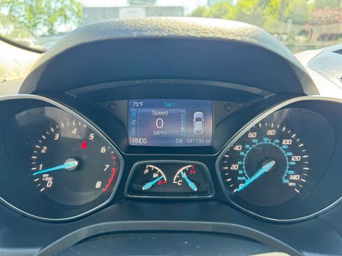 Used 2015 Ford Escape S FWD image 9