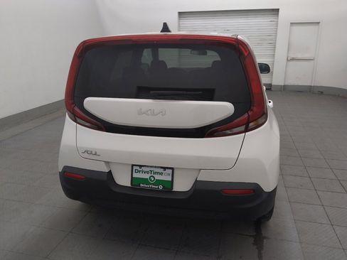 Used 2022 Kia Soul LX FWD image 7