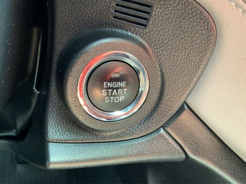 Used 2020 Subaru Outback Limited AWD/4WD image 34