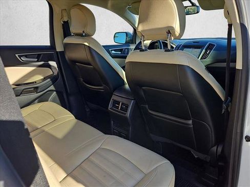 Used 2018 Ford Edge SEL w/ Equipment Group 201A image 18