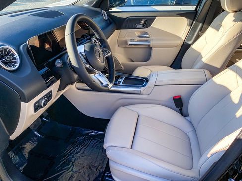 New 2025 Mercedes-Benz GLA 250 4MATIC image 18