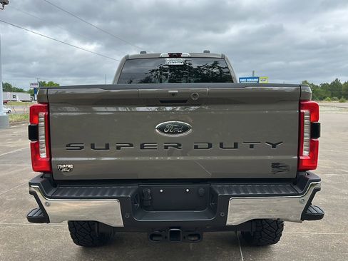 Used 2026 Ford F250 Lariat w/ Lariat Premium Package image 9