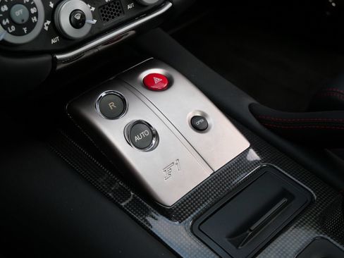 Used 2009 Ferrari 599 GTB Fiorano RWD image 18