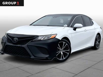 Used 2019 Toyota Camry SE w/ Convenience Package