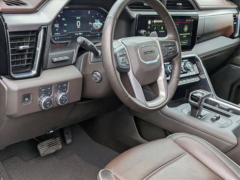 Used 2024 GMC Sierra 1500 Denali w/ Denali Reserve Package AWD/4WD image 10