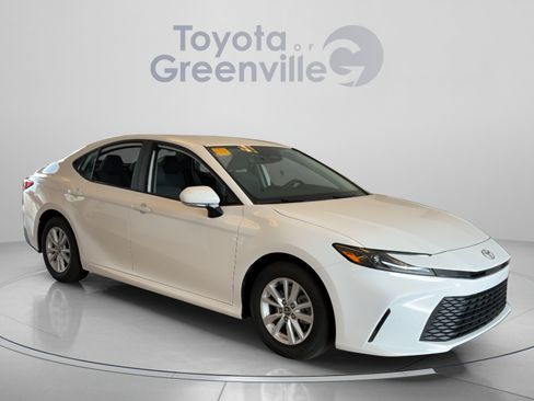 Certified 2025 Toyota Camry LE FWD image 8