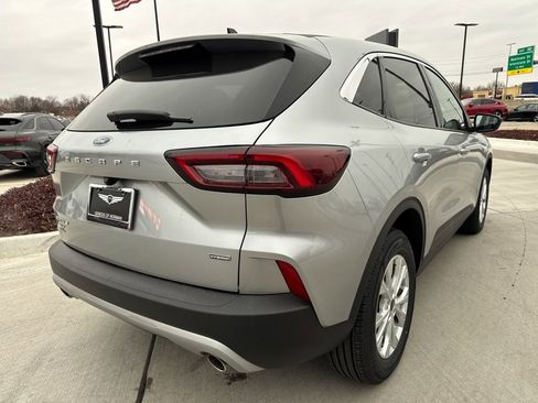 Used 2023 Ford Escape Active image 4