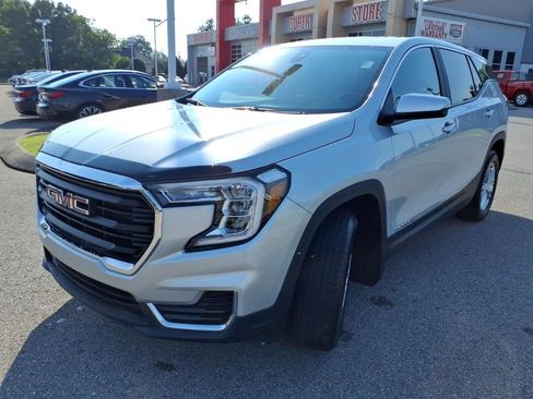 Used 2022 GMC Terrain SLE FWD image 18