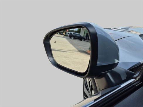 New 2025 Mitsubishi Outlander SEL image 12