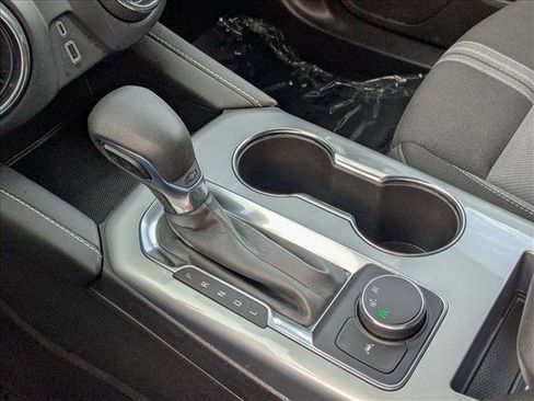 Used 2025 Chevrolet Blazer LT image 12