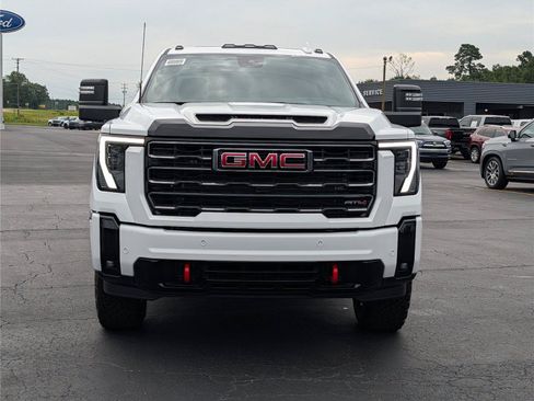 New 2026 GMC Sierra 2500 AT4 w/ AT4 Premium Plus Package AWD/4WD image 9