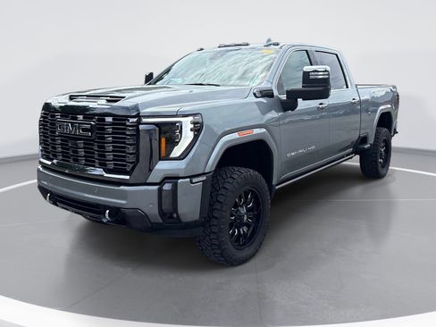 Certified 2024 GMC Sierra 2500 Denali Ultimate AWD/4WD image 3