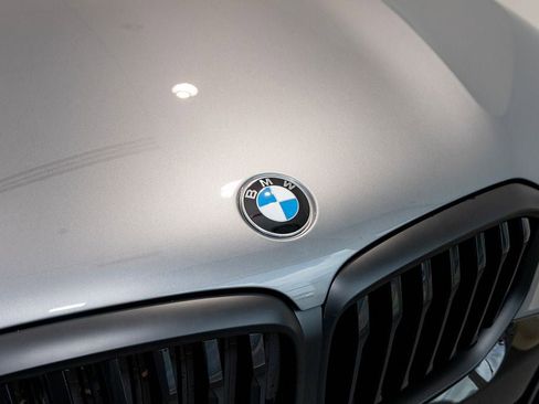 New 2026 BMW X5 xDrive40i w/ M Sport Package AWD/4WD image 18