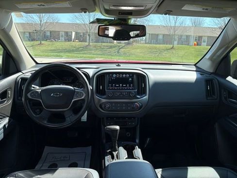Used 2018 Chevrolet Colorado Z71 AWD/4WD image 24
