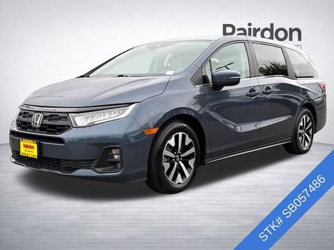 Certified 2025 Honda Odyssey EX-L image 3