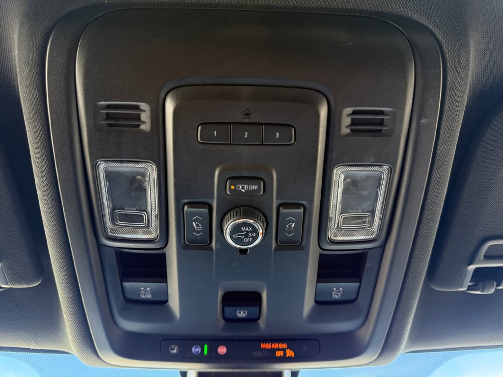 Used 2021 Chevrolet Tahoe LT w/ LT Signature Package AWD/4WD image 18