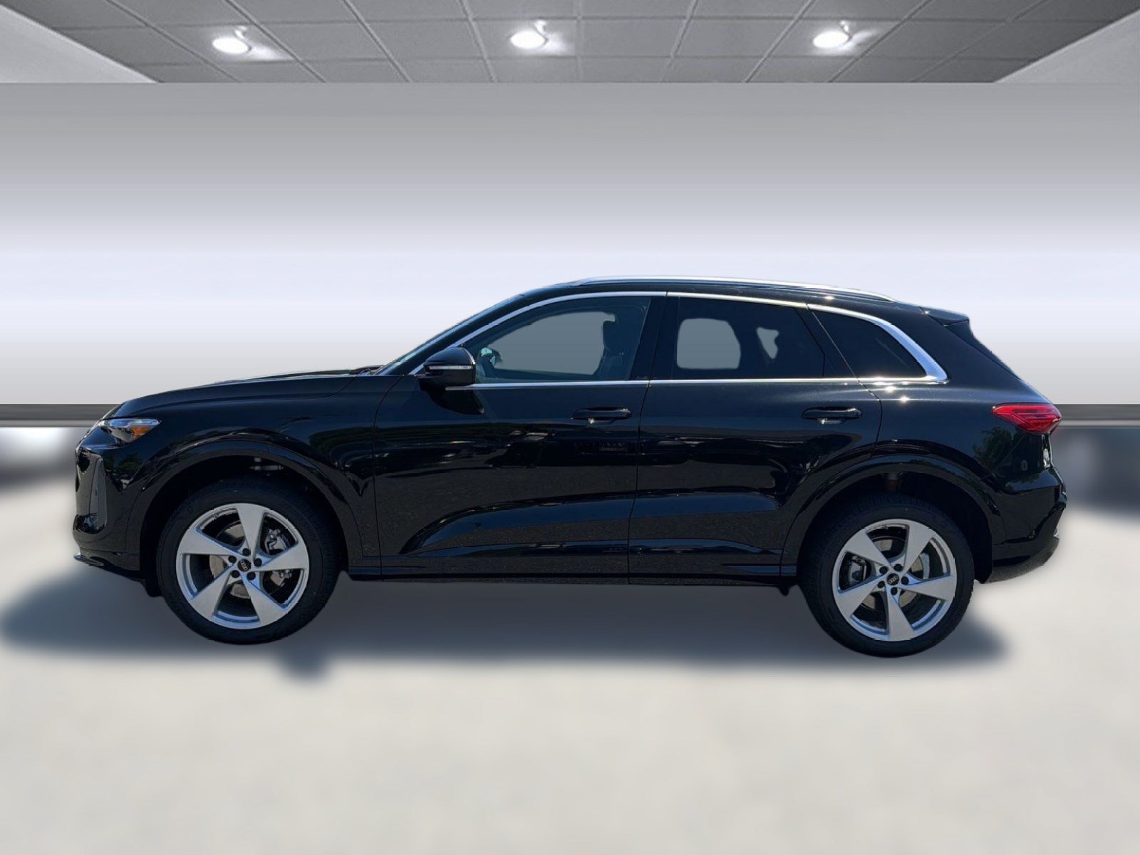 New 2026 Audi Q5 Premium Plus w/ Premium Plus AWD/4WD image 2