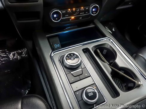 Used 2021 Ford Expedition XLT image 22