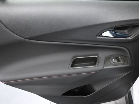 Certified 2024 Chevrolet Equinox RS FWD image 20
