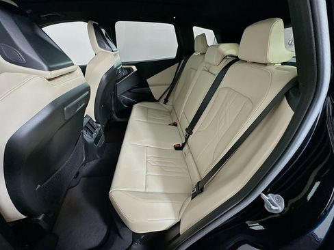 Used 2025 BMW X3 xDrive30i w/ Convenience Package image 16