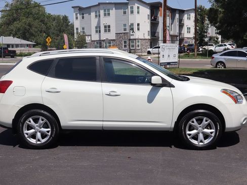 Used 2008 Nissan Rogue SL w/ Premium Pkg AWD/4WD image 3