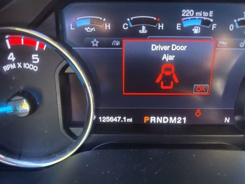 Used 2019 Ford F250 King Ranch w/ King Ranch Ultimate Package AWD/4WD image 12