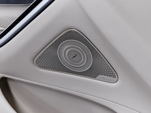 Certified 2024 Mercedes-Benz Maybach S 580 4MATIC image 7