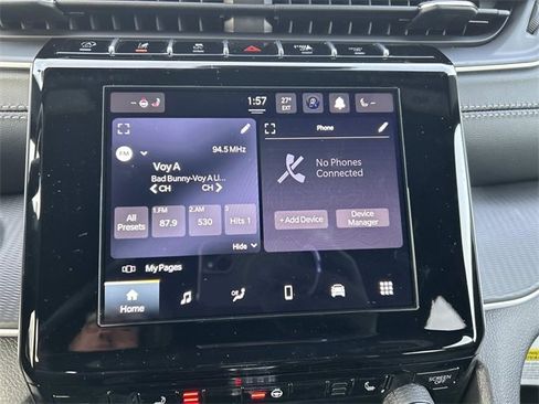 New 2025 Jeep Grand Cherokee Laredo image 11