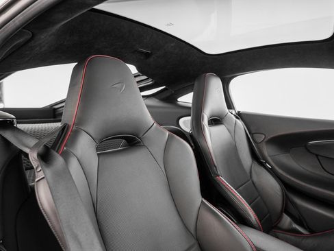 Used 2023 McLaren GT RWD image 7