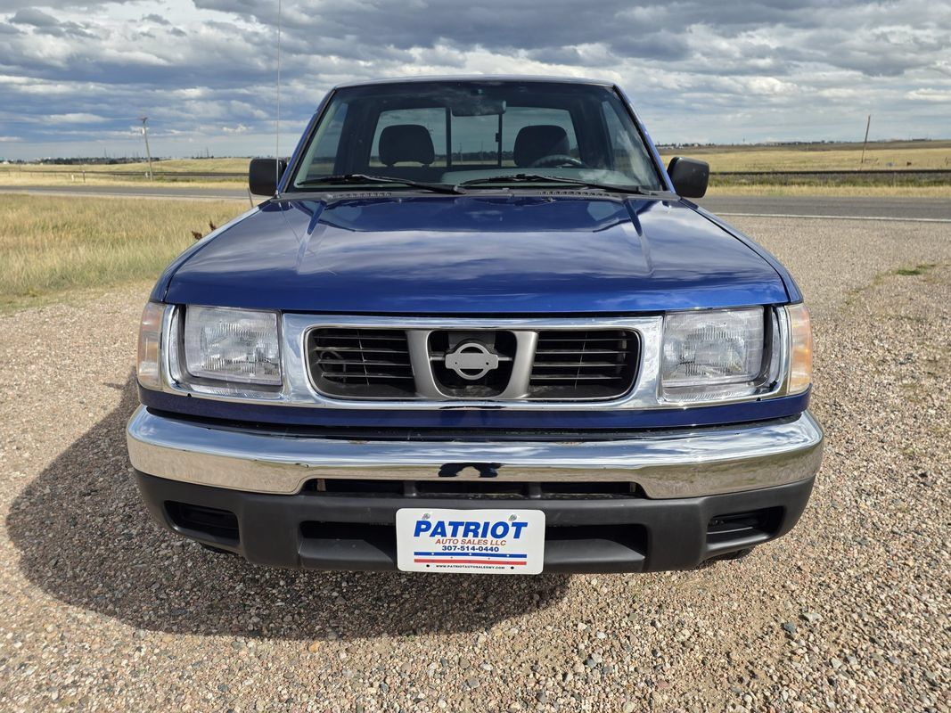 Used 1998 Nissan Frontier XE AWD/4WD image 8