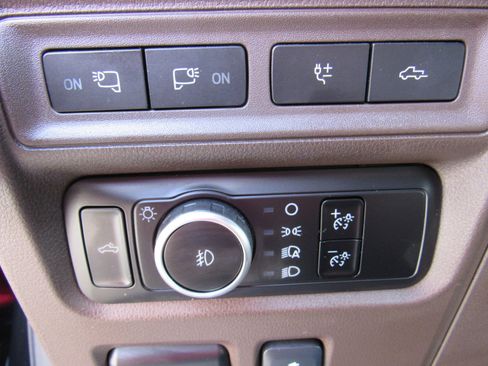 Used 2024 Ford F150 King Ranch image 13