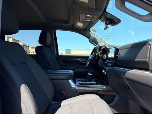 Used 2022 GMC Sierra 1500 Elevation image 21