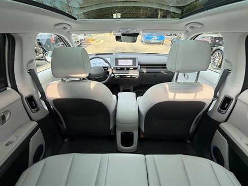Used 2024 Hyundai Ioniq 5 Limited image 36