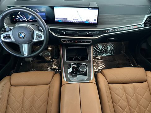 Used 2024 BMW X5 sDrive40i w/ M Sport Package RWD image 12