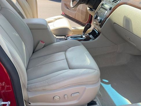 Used 2011 Cadillac DTS Luxury image 18