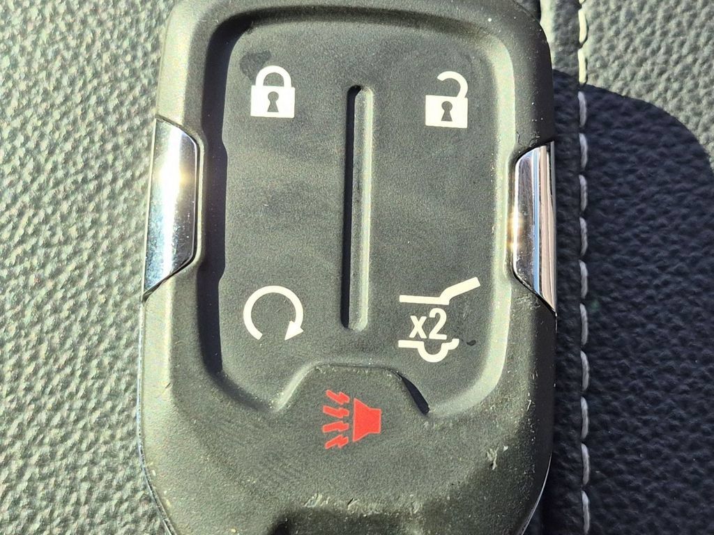 Used 2023 GMC Terrain Denali w/ Denali Premium Package AWD/4WD image 34