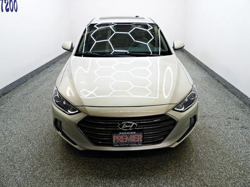 Used 2017 Hyundai Elantra Limited w/ Limited Tech Package 04 image 2