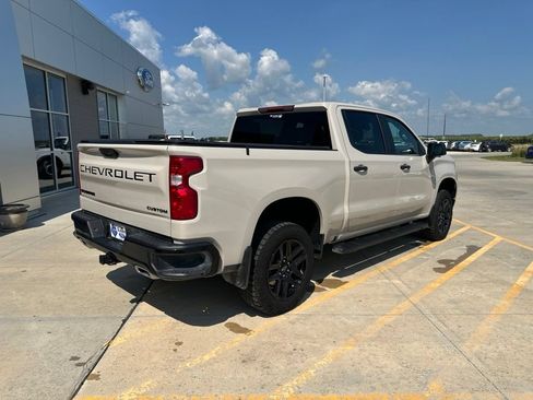 Used 2026 Chevrolet Silverado 1500 Custom Trail Boss w/ LPO, Dark Essentials Package AWD/4WD image 11
