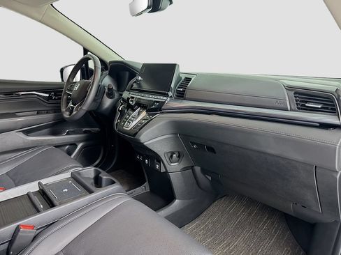 Used 2025 Honda Odyssey Elite image 30