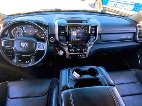 Used 2019 RAM 1500 Laramie image 16
