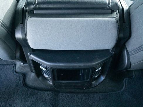 Used 2021 RAM 1500 Big Horn image 33