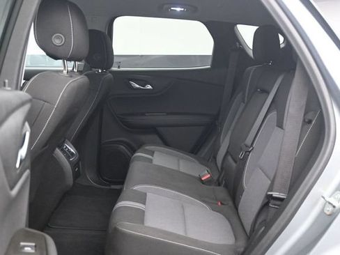 Used 2025 Chevrolet Blazer LT AWD/4WD image 5